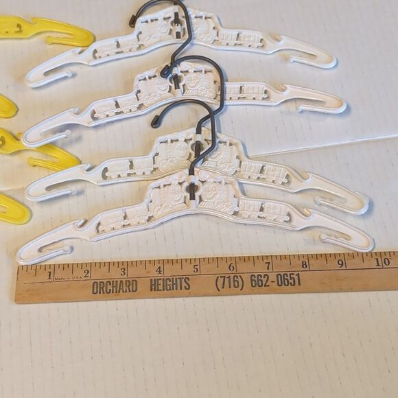 Clothes Hangers Kids Clarolyte Co Trains Yellow White Vintage Swivel Set Of 8 - Picture 7 of 7